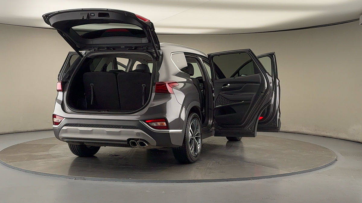 More views of Hyundai Santa Fe