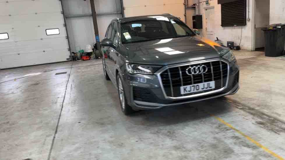 More views of Audi Q7