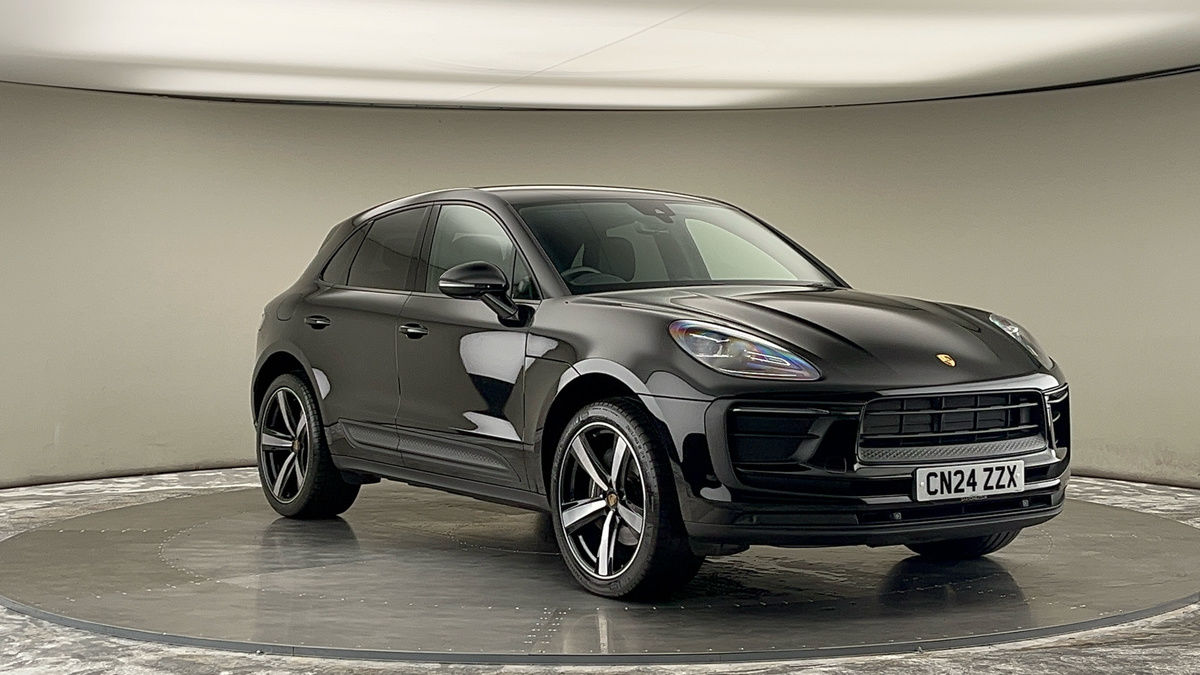 Porsche Macan Sticky Header Image