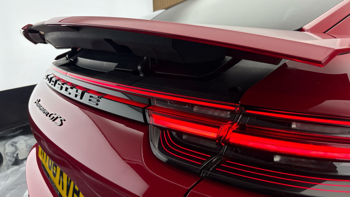 Porsche Panamera Image 34