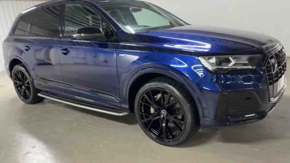 More views of Audi Q7