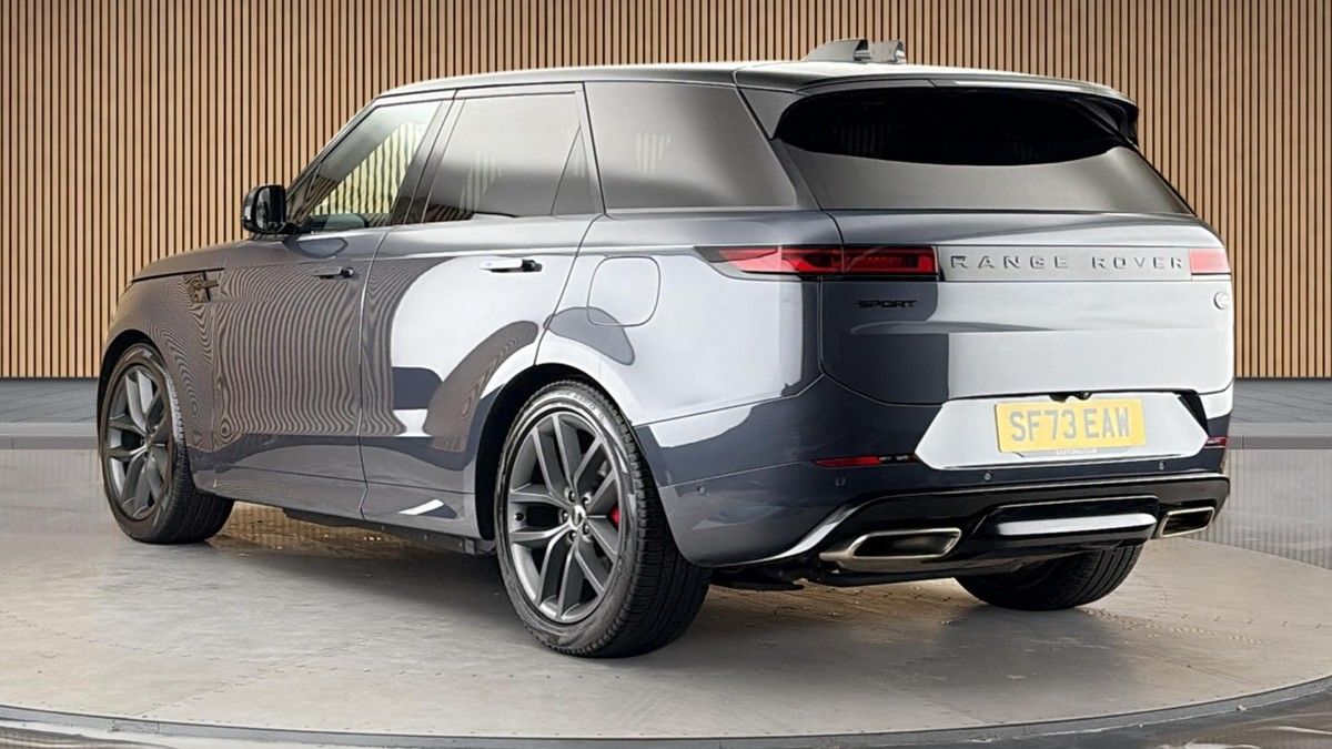 Land Rover Range Rover Sport Image 2