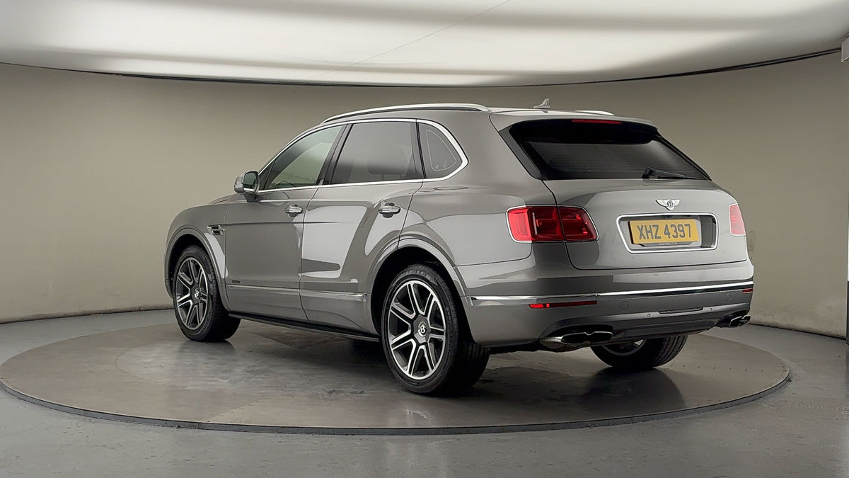 Bentley Bentayga Image 2