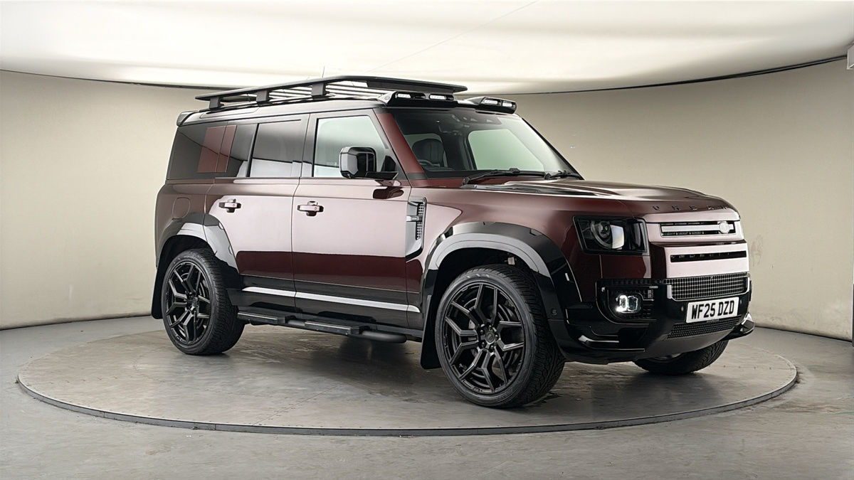 More views of Land Rover Defender 110