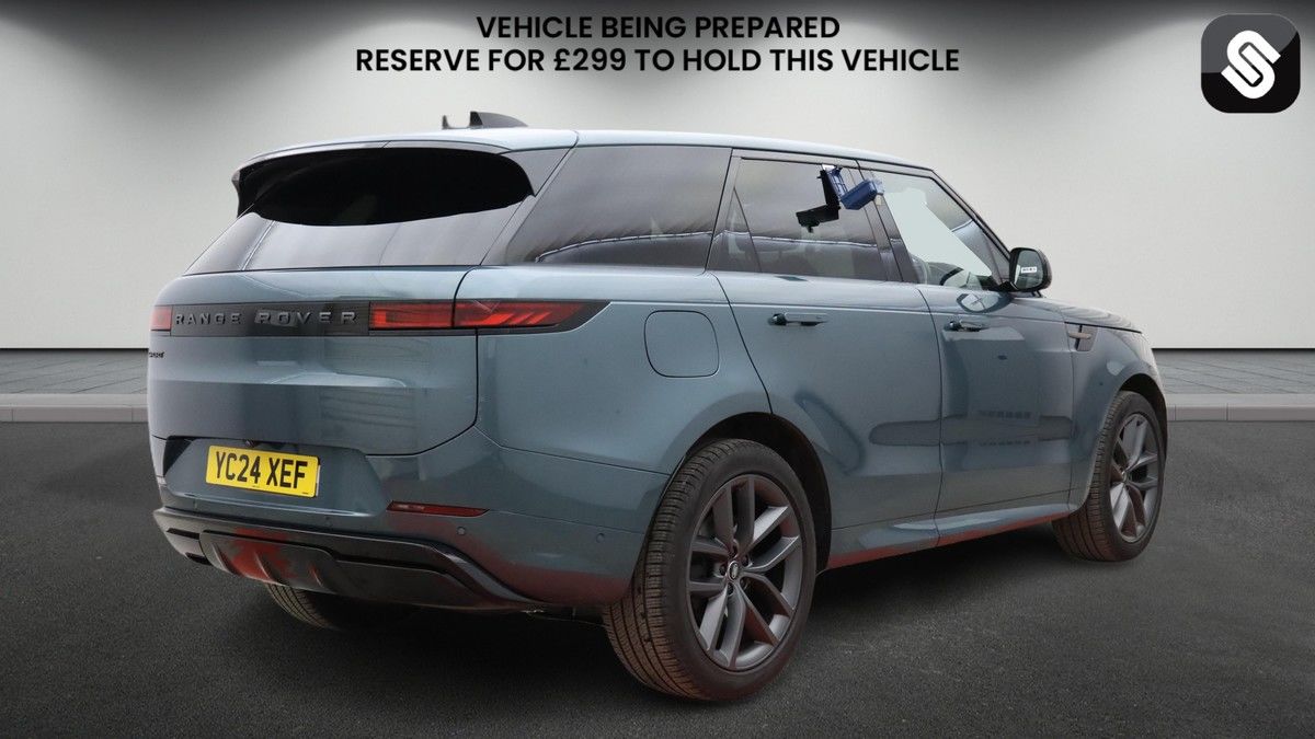 Land Rover Range Rover Sport Image 4