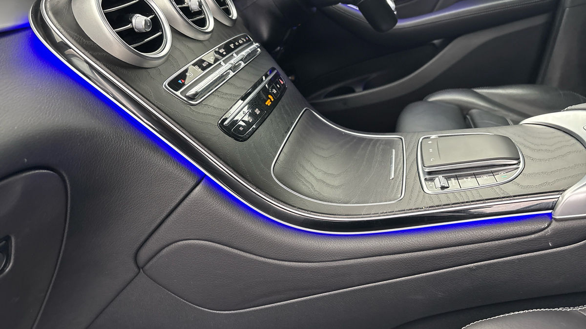 Mercedes-Benz GLC Image 31