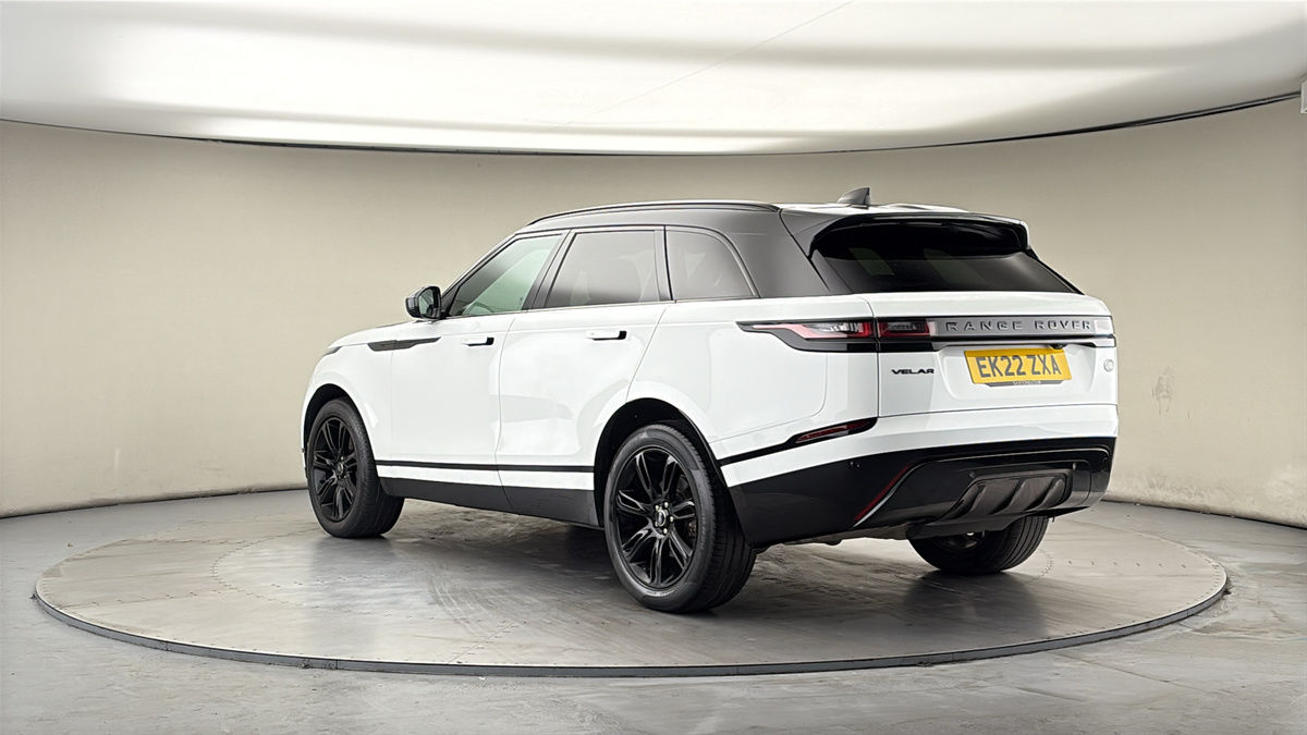 Land Rover Range Rover Velar Image 2