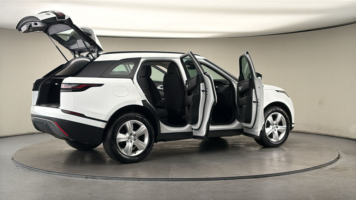 More views of Land Rover Range Rover Velar