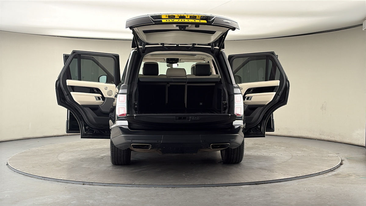 More views of Land Rover Range Rover