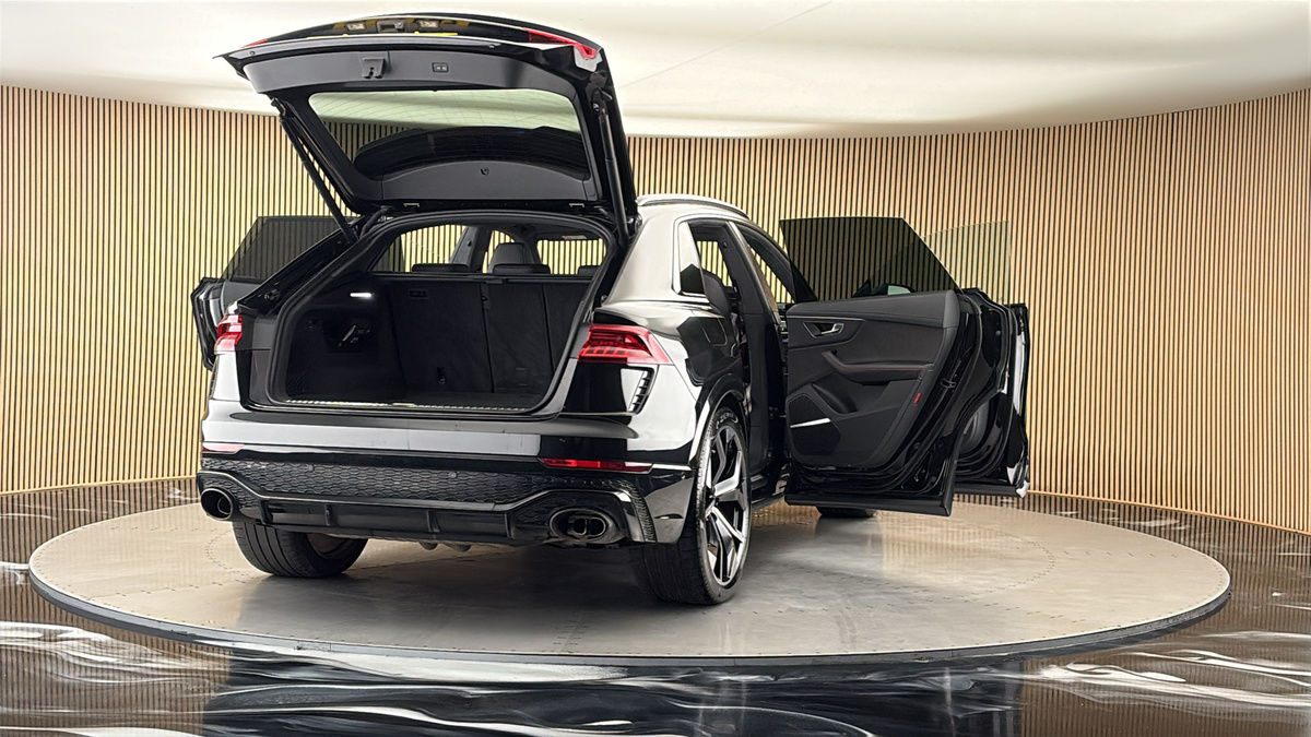 More views of Audi RSQ8