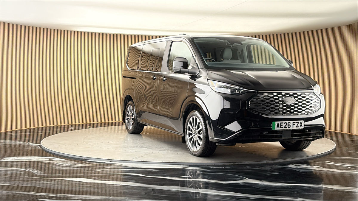 More views of Ford E-Tourneo Custom