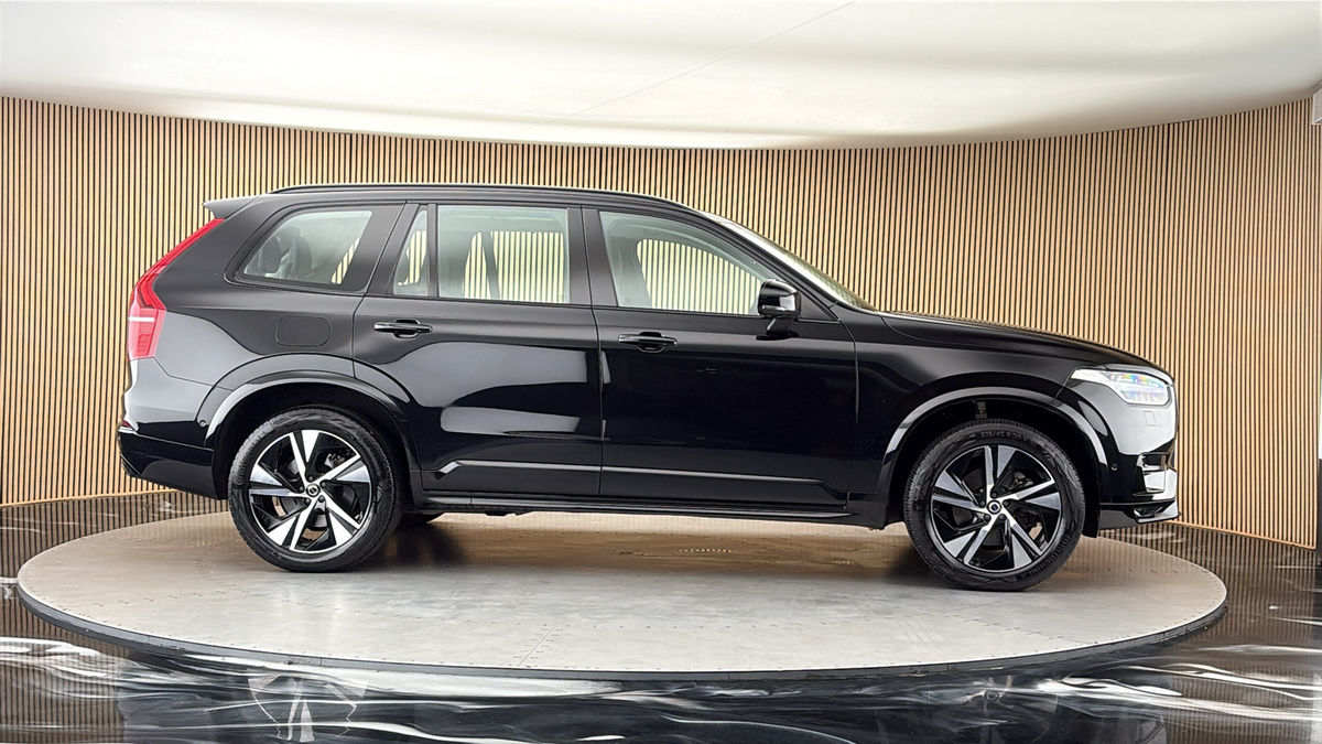 More views of Volvo XC90