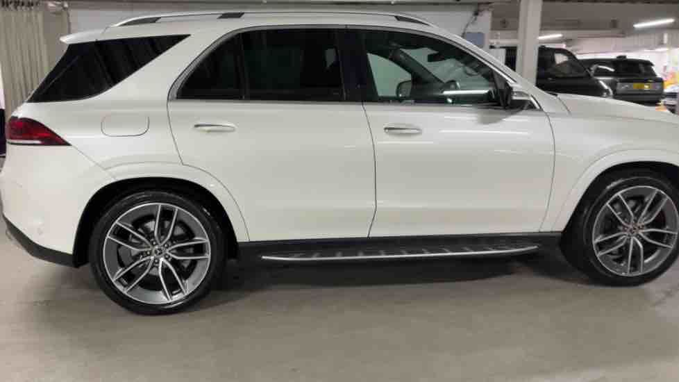 More views of Mercedes-Benz GLE