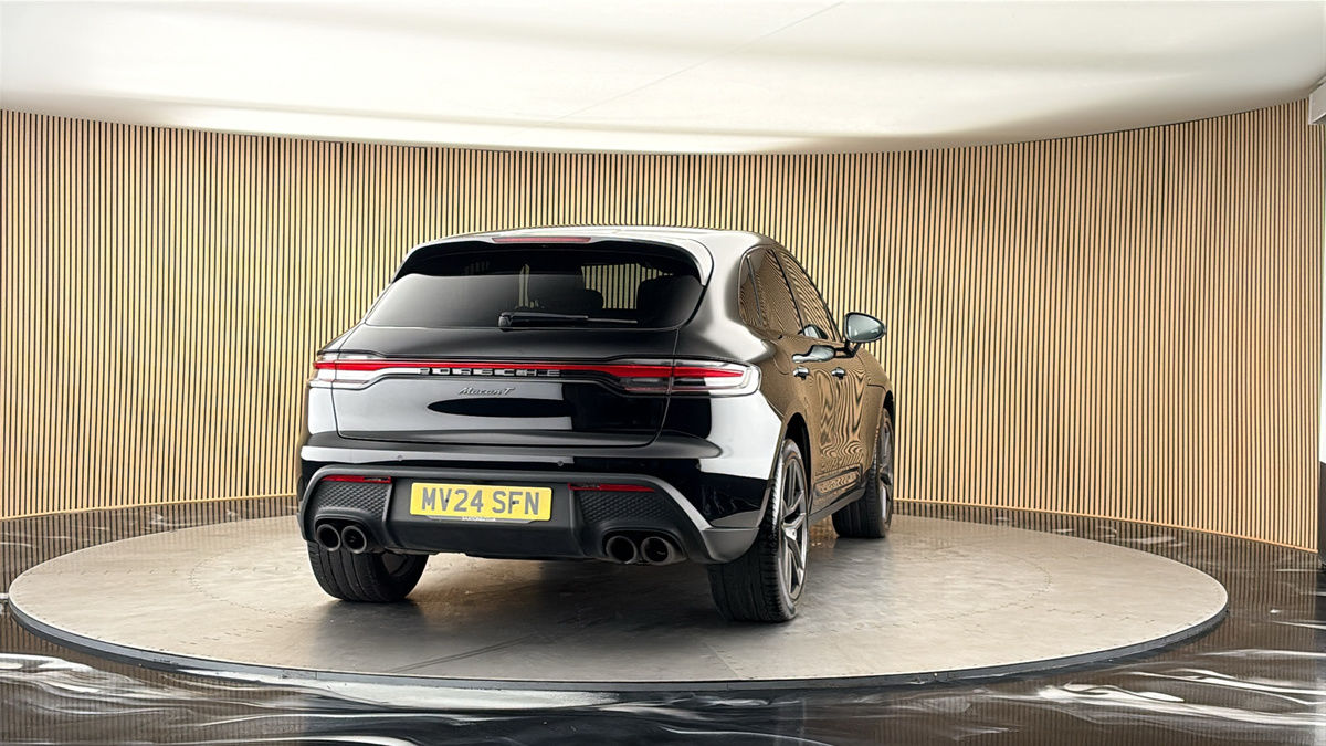 More views of Porsche Macan