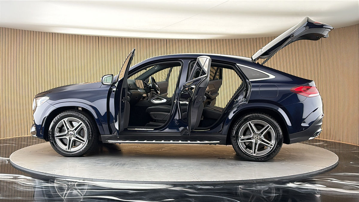 More views of Mercedes-Benz GLE