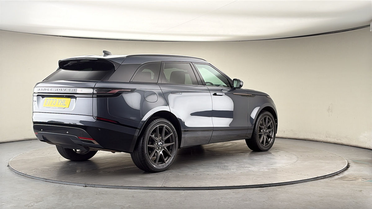 Land Rover Range Rover Velar Image 21