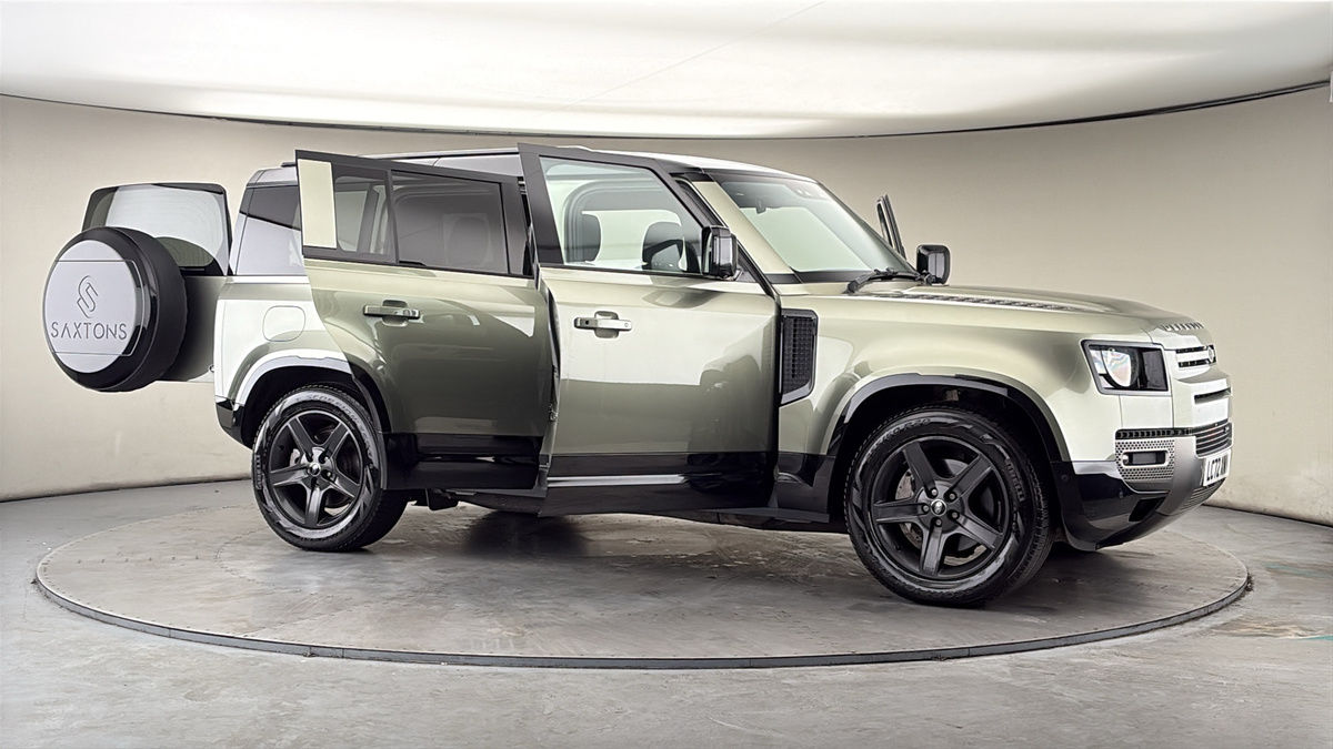 More views of Land Rover Defender 110