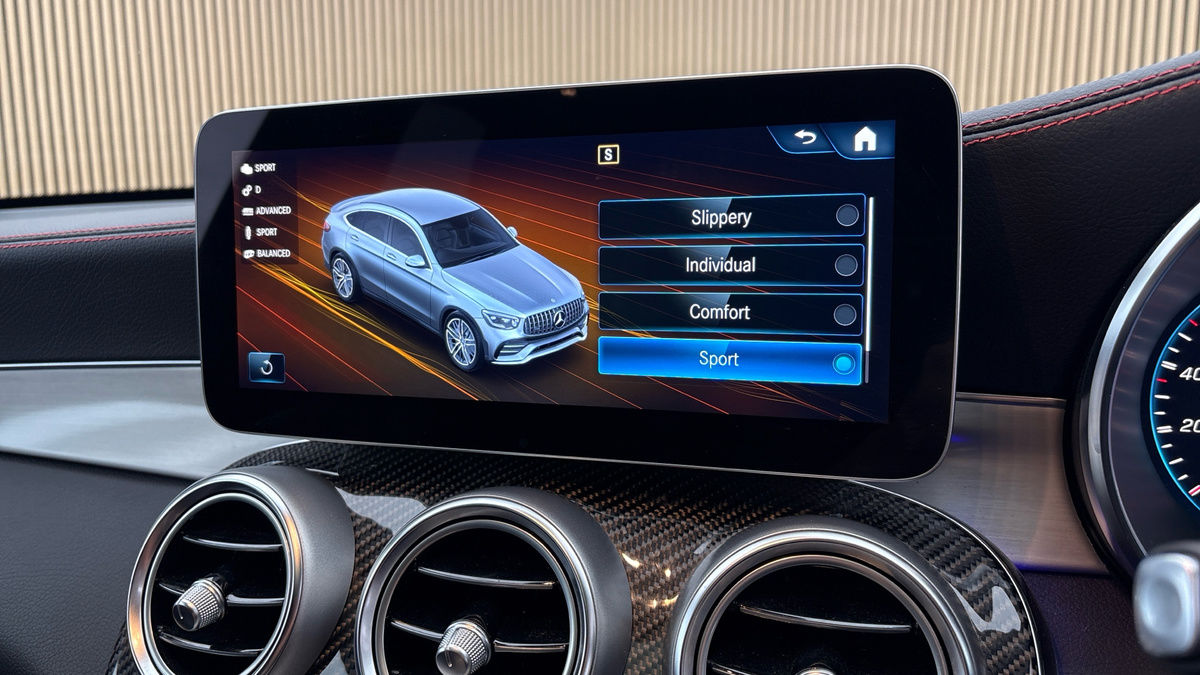Mercedes-Benz GLC Image 31