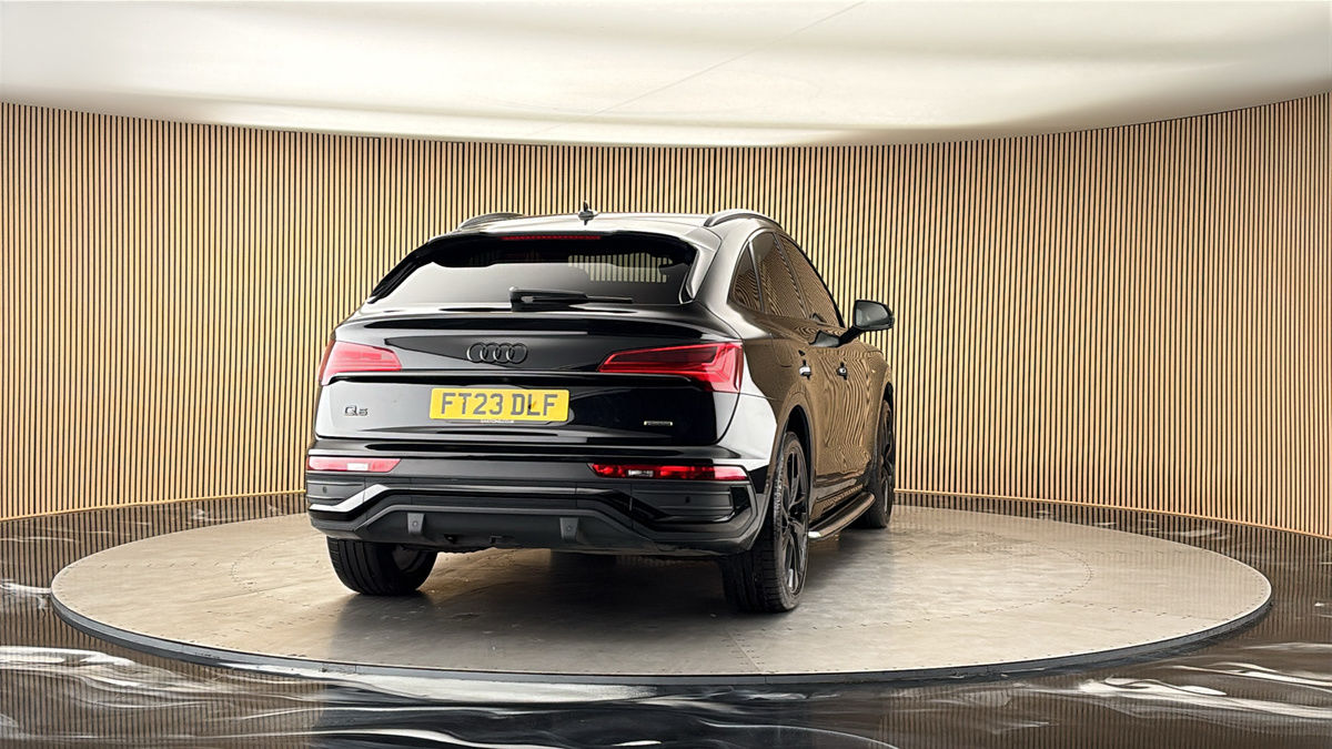 More views of Audi Q5