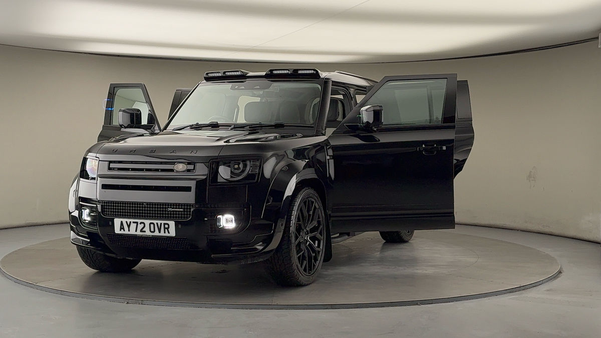 More views of Land Rover Defender 110