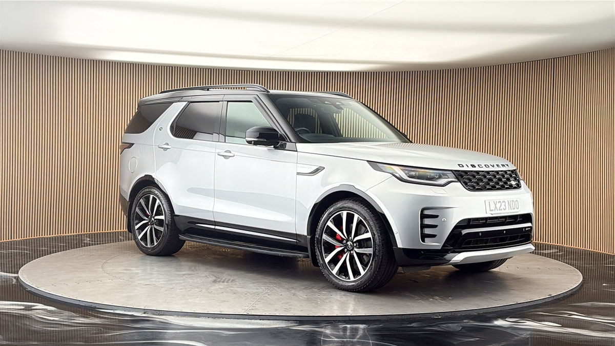 More views of Land Rover Discovery