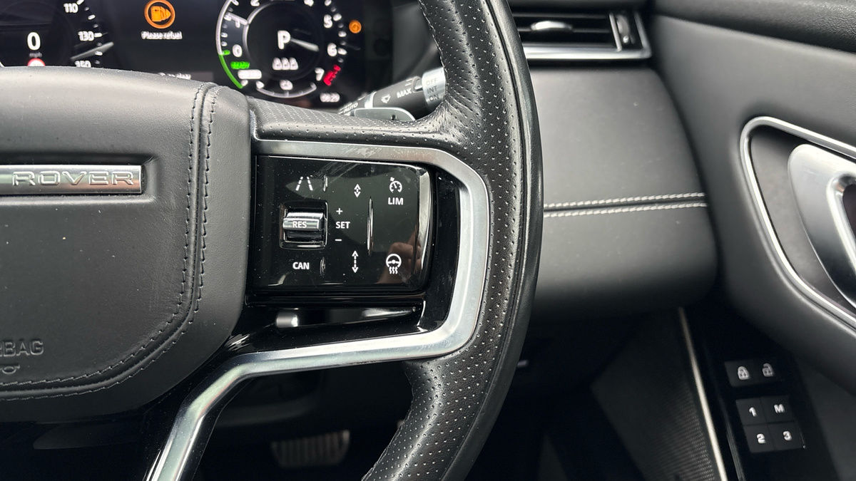 Land Rover Range Rover Velar Image 14