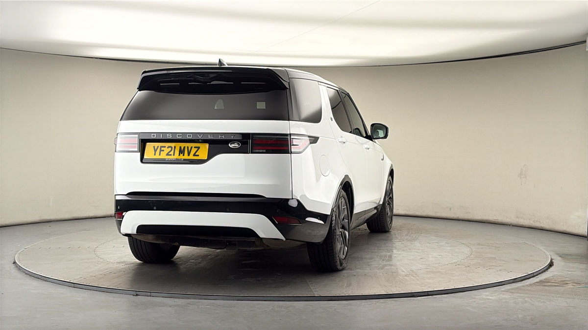 More views of Land Rover Discovery