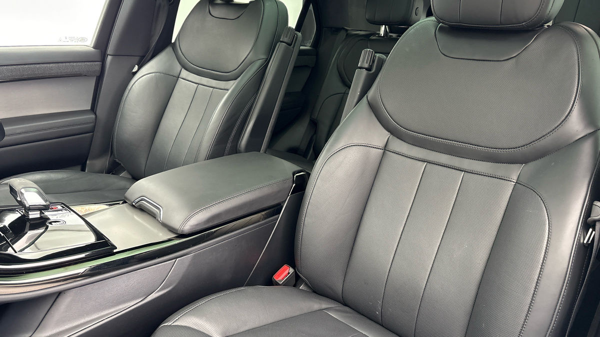 Land Rover Range Rover Sport Image 7