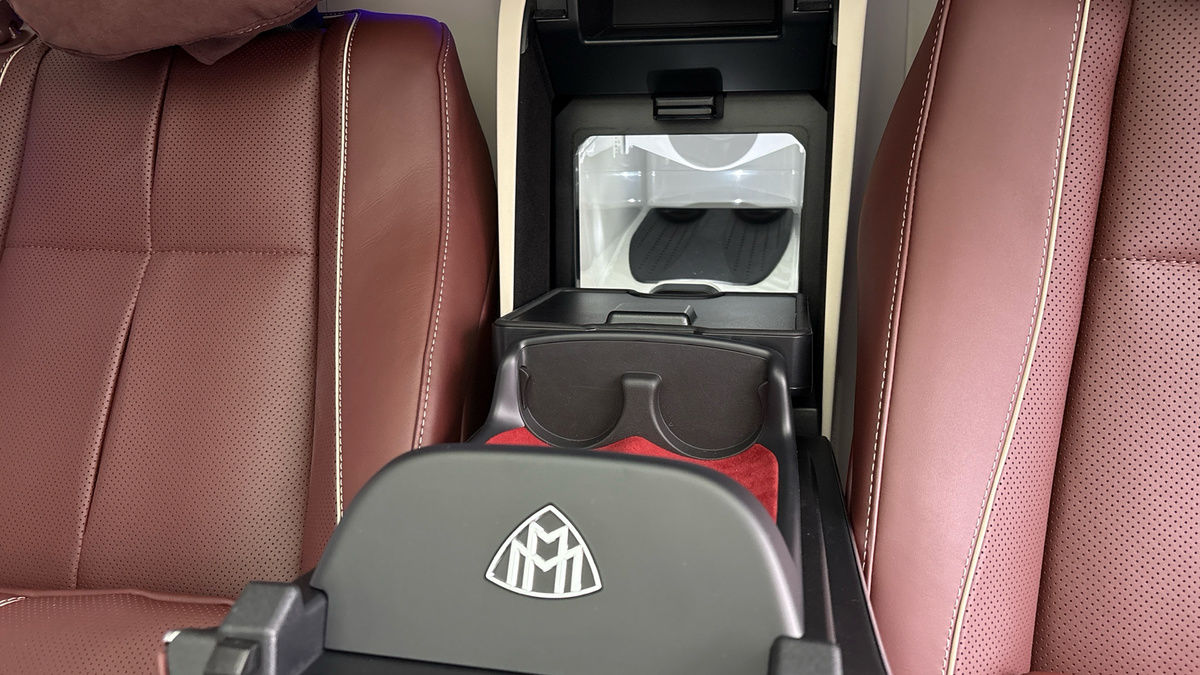 Mercedes-Benz Maybach GLS Image 29