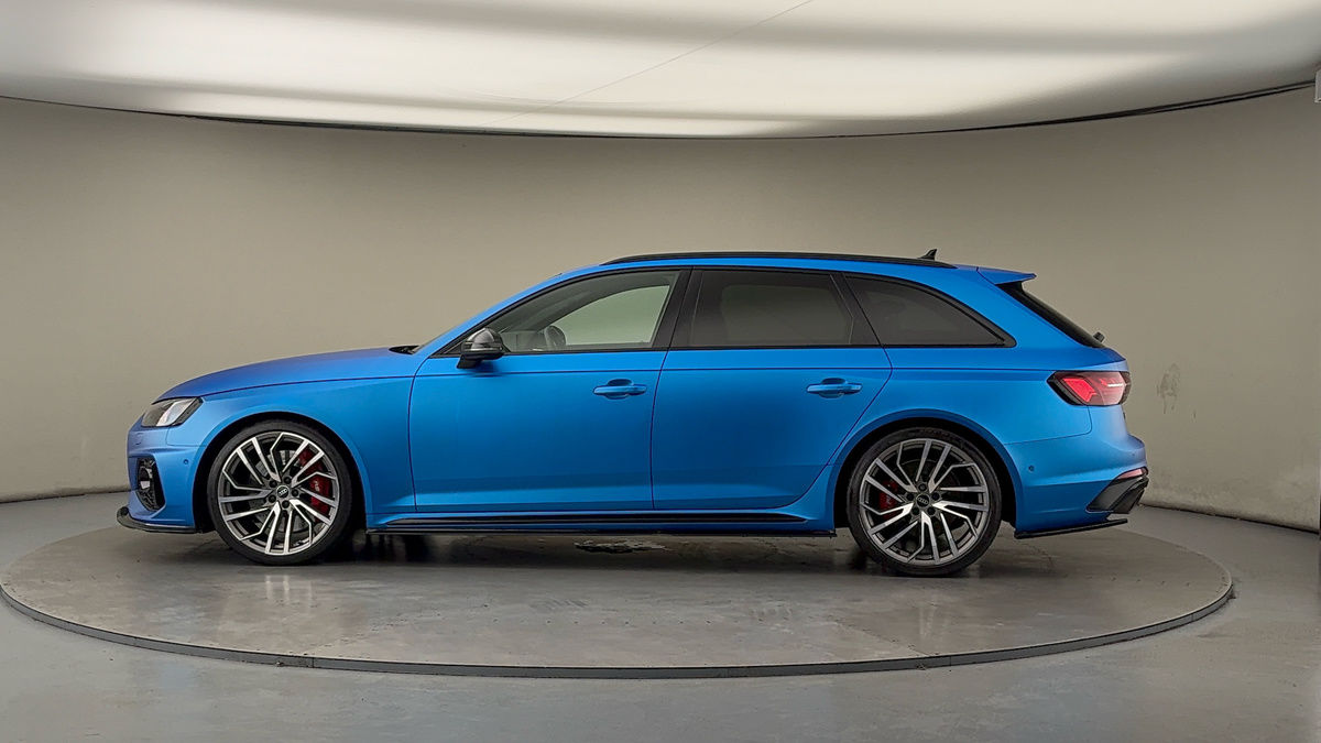 More views of Audi RS4 Avant