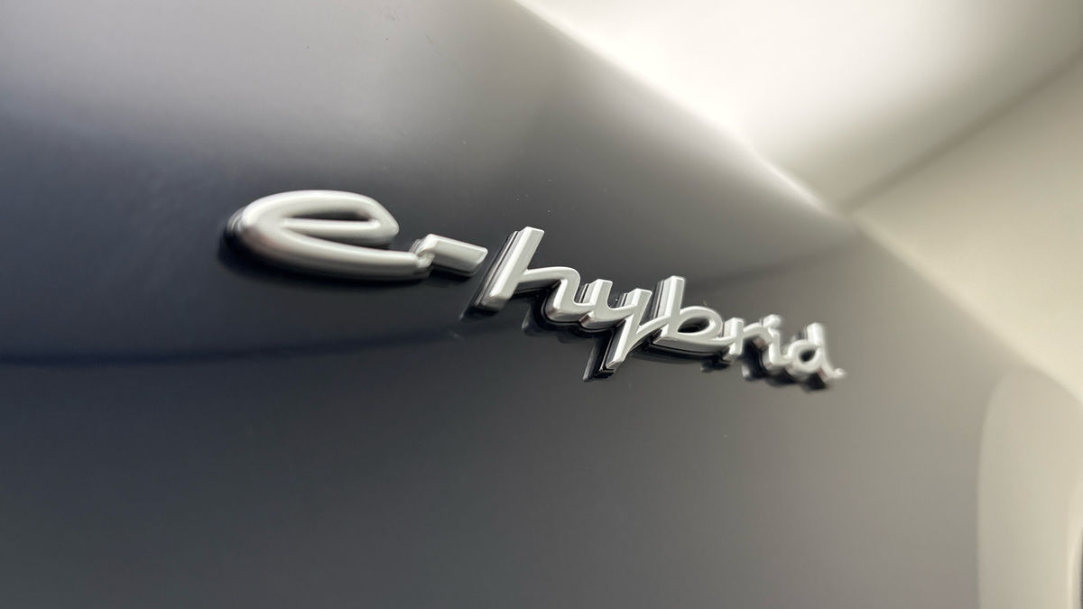 Porsche Cayenne Image 25