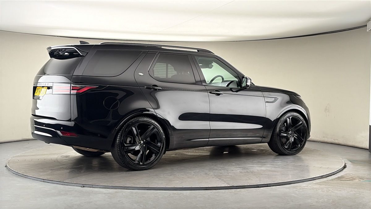 More views of Land Rover Discovery