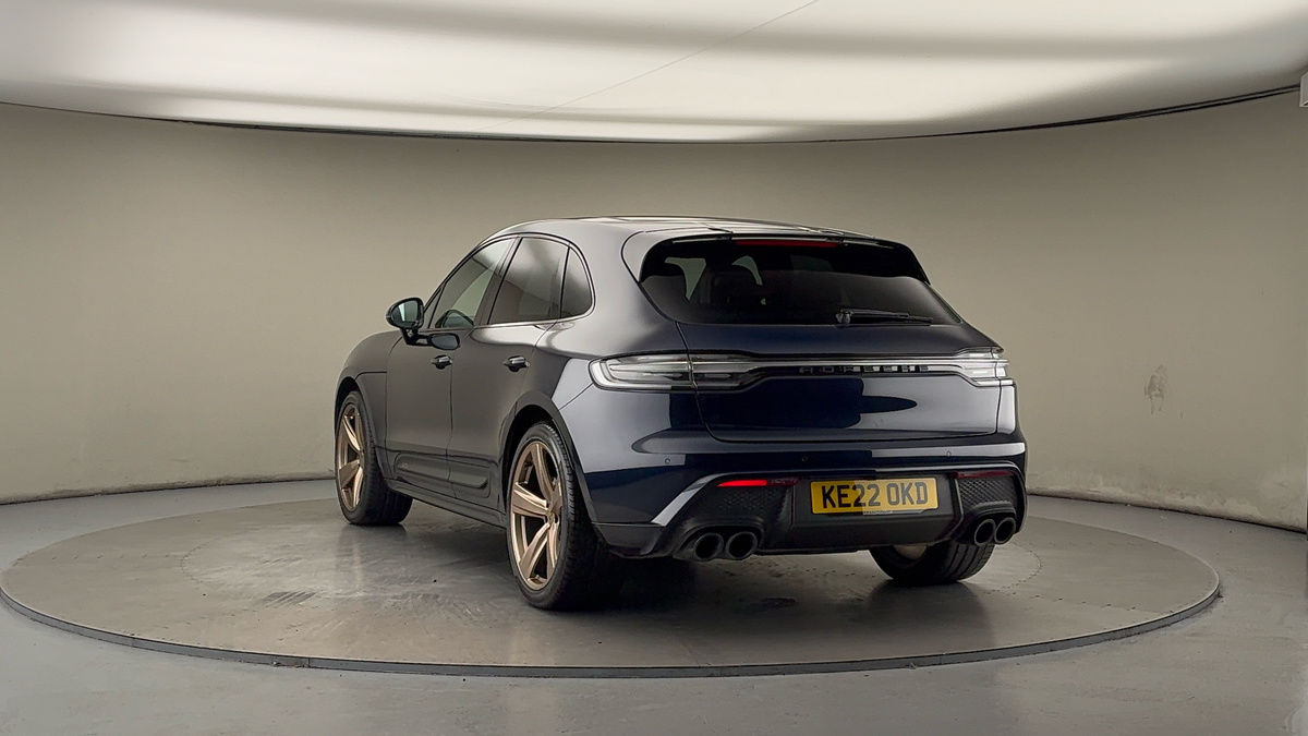 More views of Porsche Macan