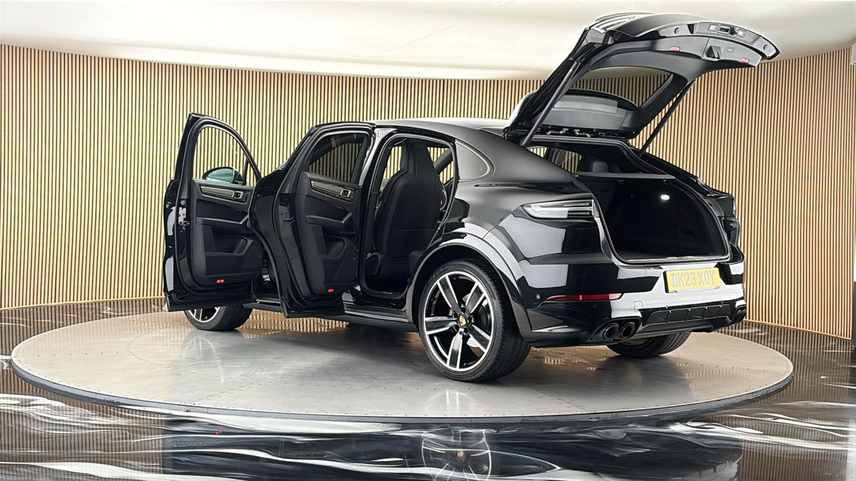 More views of Porsche Cayenne