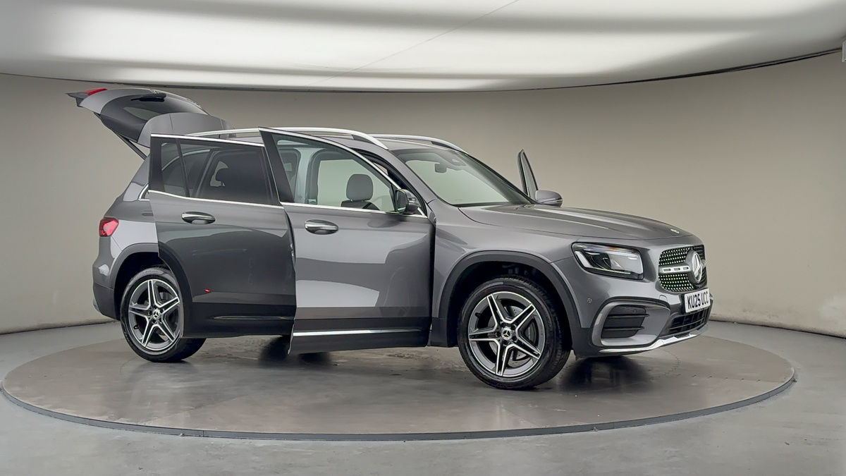 More views of Mercedes-Benz GLB