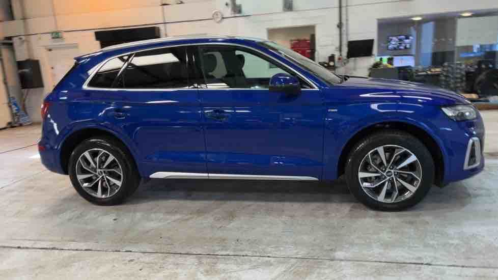 More views of Audi Q5