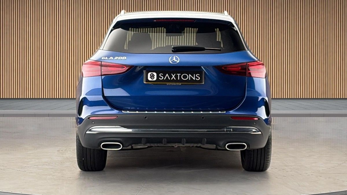 Mercedes-Benz GLA Image 4