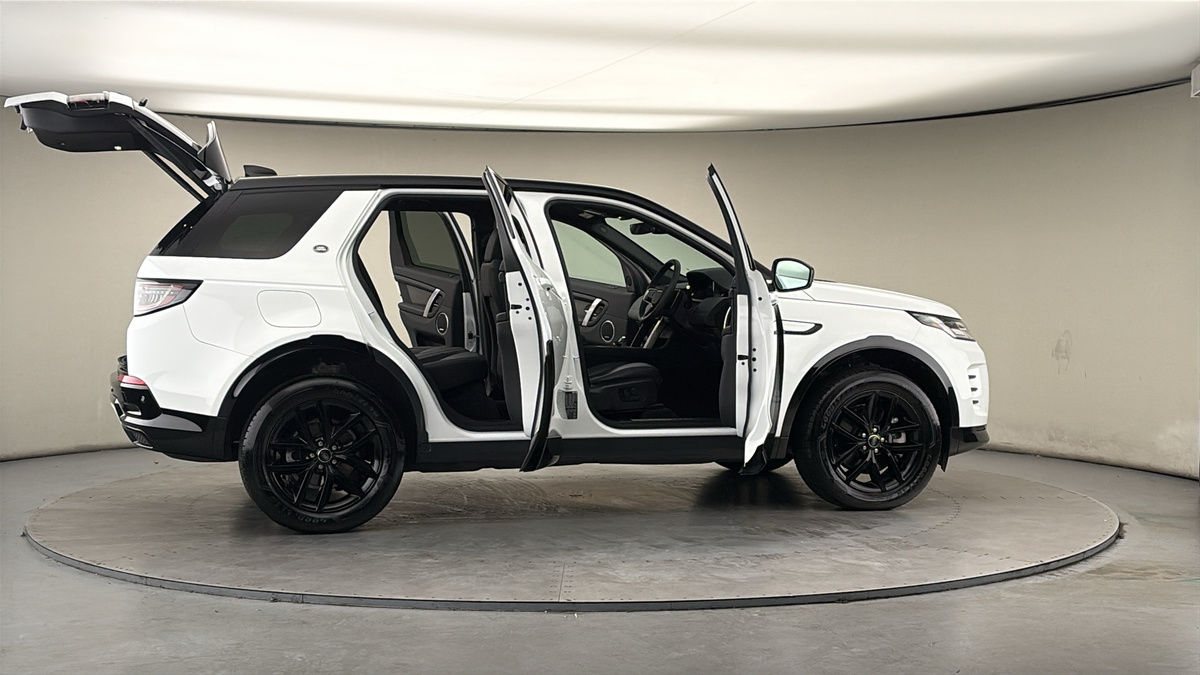 More views of Land Rover Discovery Sport
