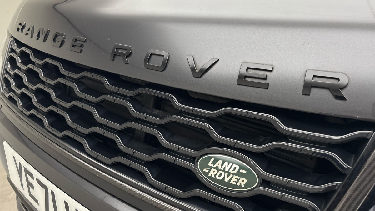 Land Rover Range Rover Sport Image 24