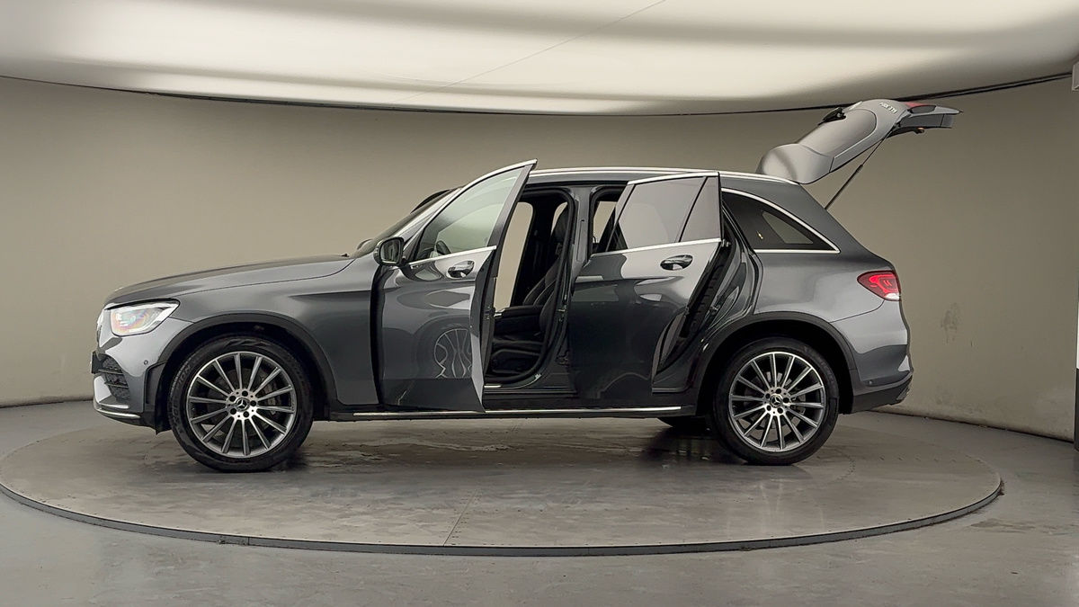 More views of Mercedes-Benz GLC