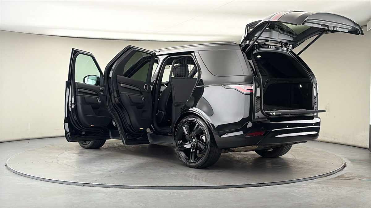 More views of Land Rover Discovery