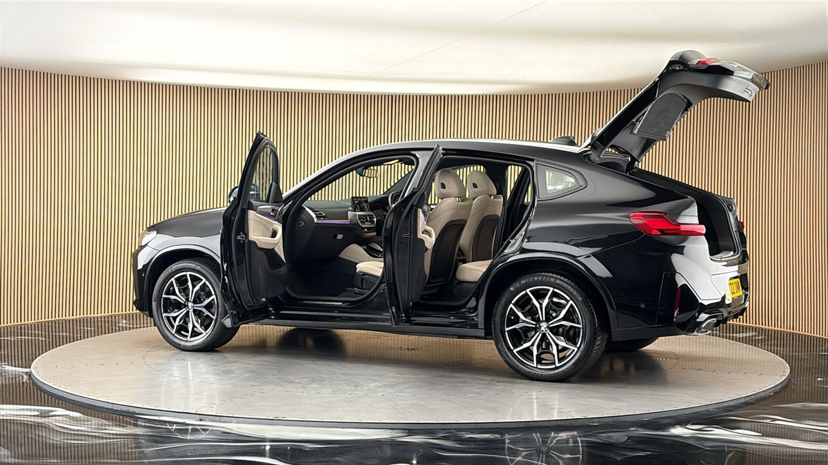 More views of BMW X4
