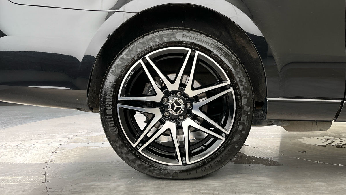 Mercedes-Benz V Class Image 10
