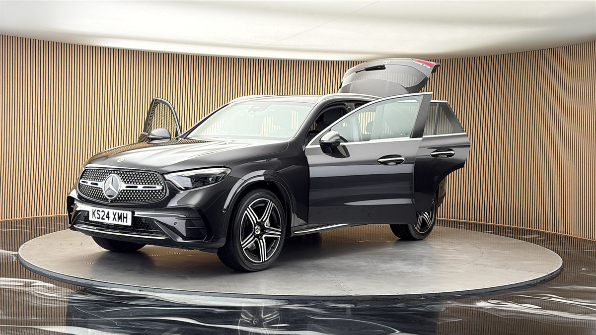 More views of Mercedes-Benz GLC