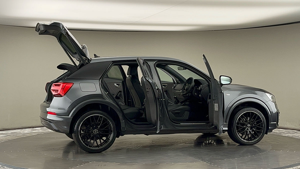 More views of Audi Q2
