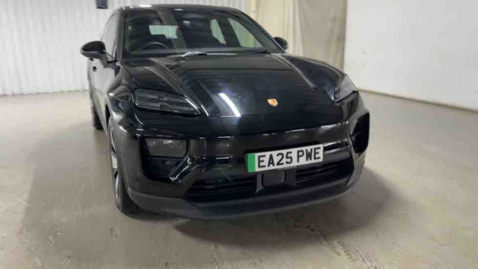 More views of Porsche Macan