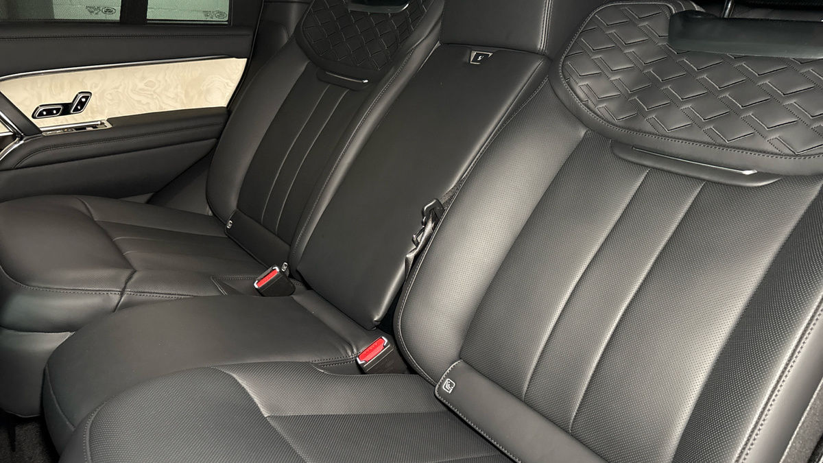 Land Rover Range Rover Image 8