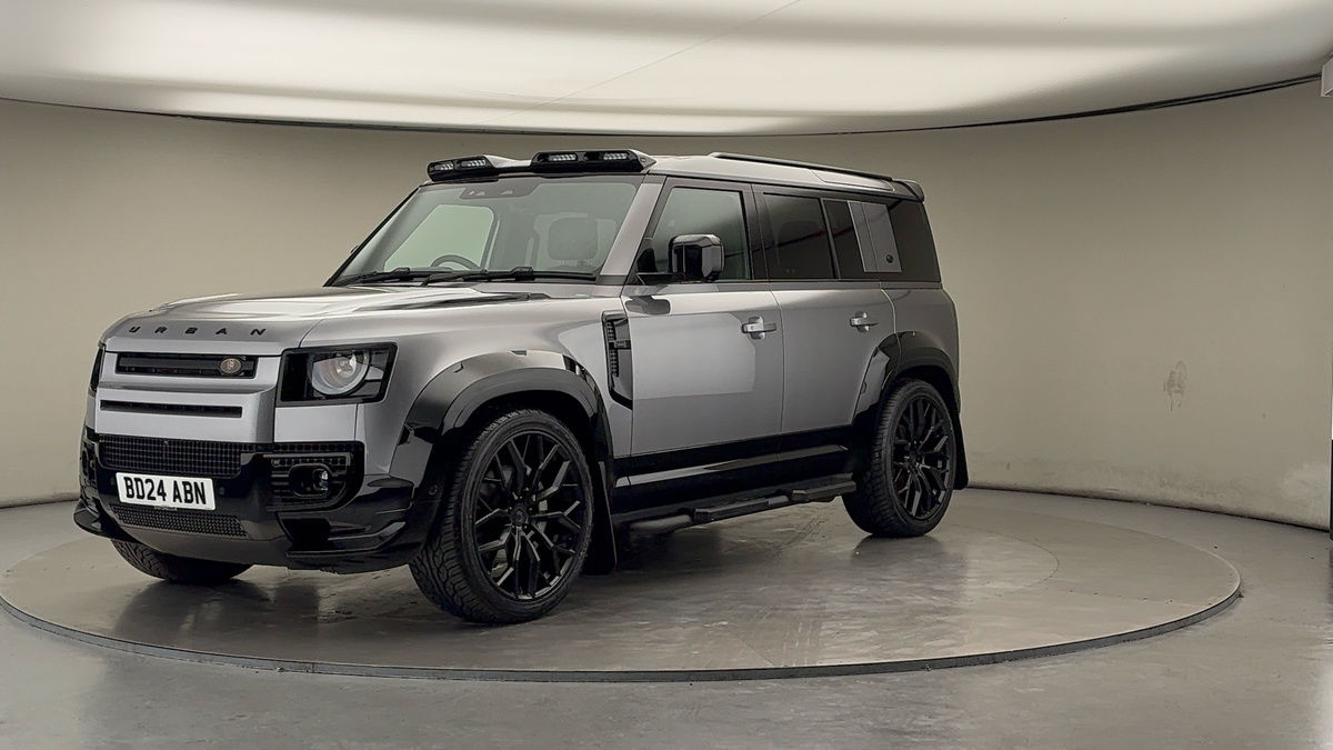 More views of Land Rover Defender 110