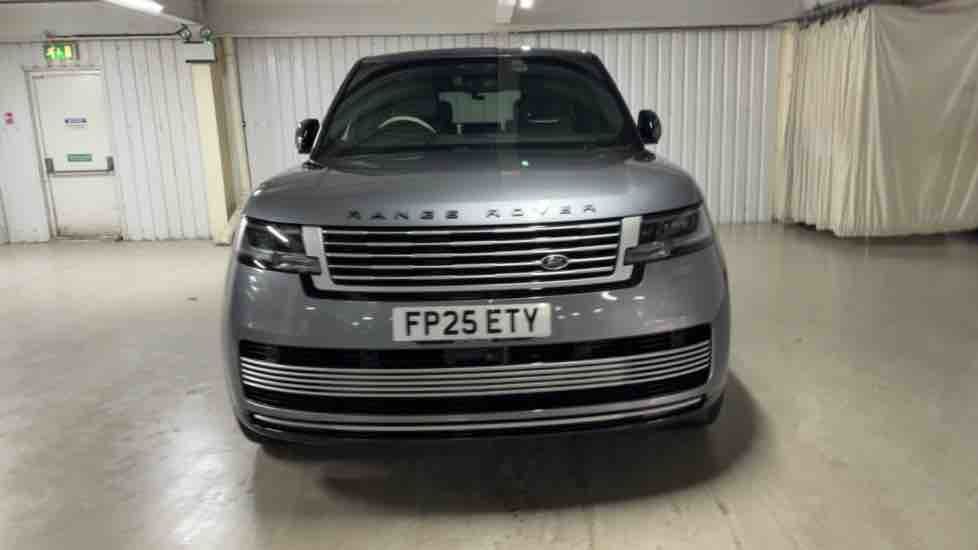 More views of Land Rover Range Rover
