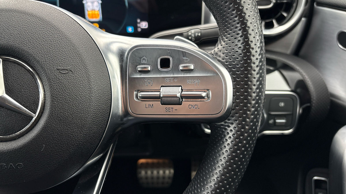 Mercedes-Benz CLA Image 14